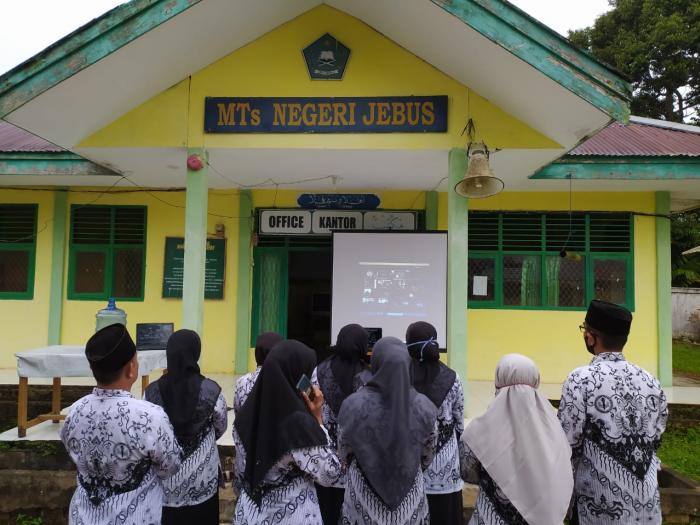 UPACARA PERINGATAN HARI GURU NASIONAL 25 NOVEMBER 2020