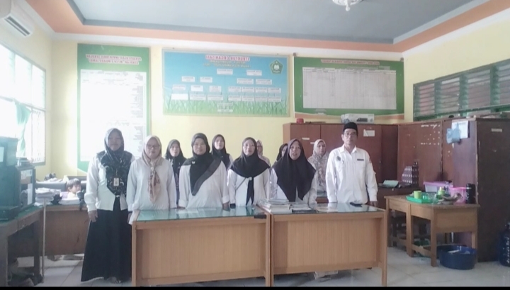 MTsN 4 Muaro Jambi Perdengarkan Pancasila Tiap Hari Selasa